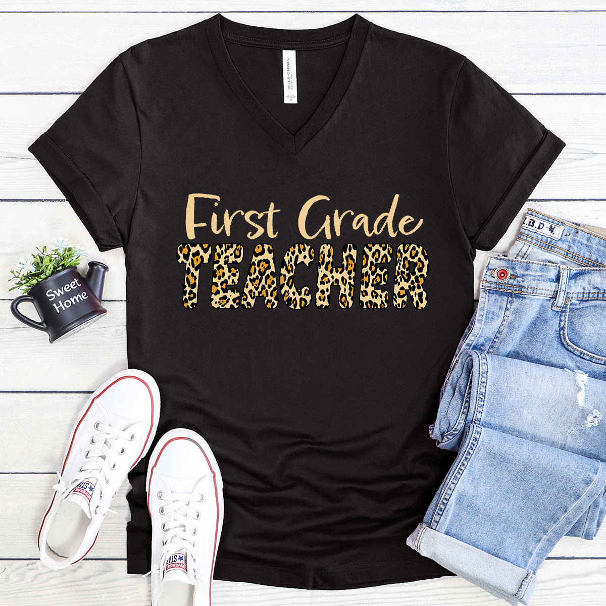 First Grade TEACHER in Leopard print - V-Neck Tee